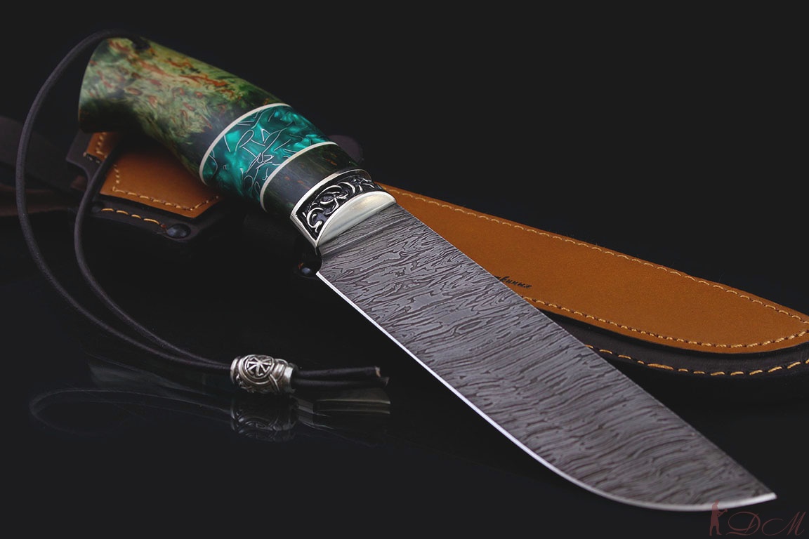 Охотничий нож "Медведь" Дамасская сталь. Рукоять мельхиор, кап Клена(зеленый).