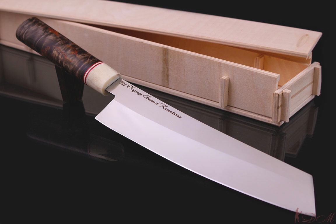 Кухонные ножи Кухонный нож "Кирицуке" 210мм. Сталь 95х18. Рукоять рог, карельская береза (черная). 
